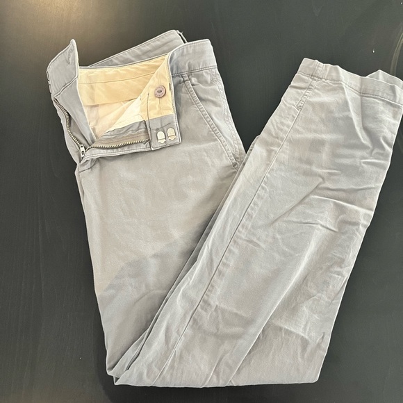 Beautiful light grey Vince pants. (They can use a steaming) - Picture 5 of 5